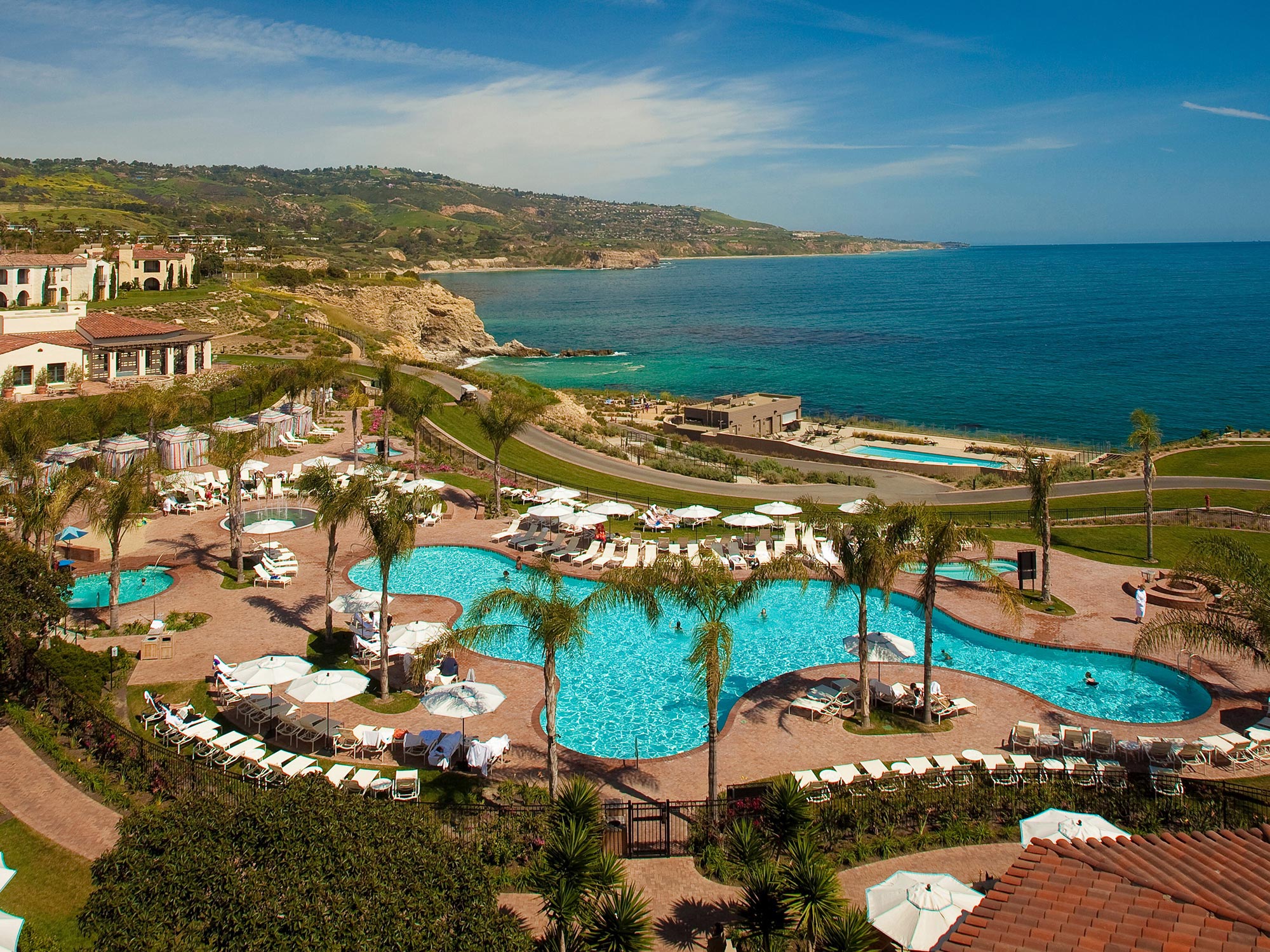 https://lowe-re.com/app/uploads/2018/05/Terranea-Resort-Pool-hi-res.jpg