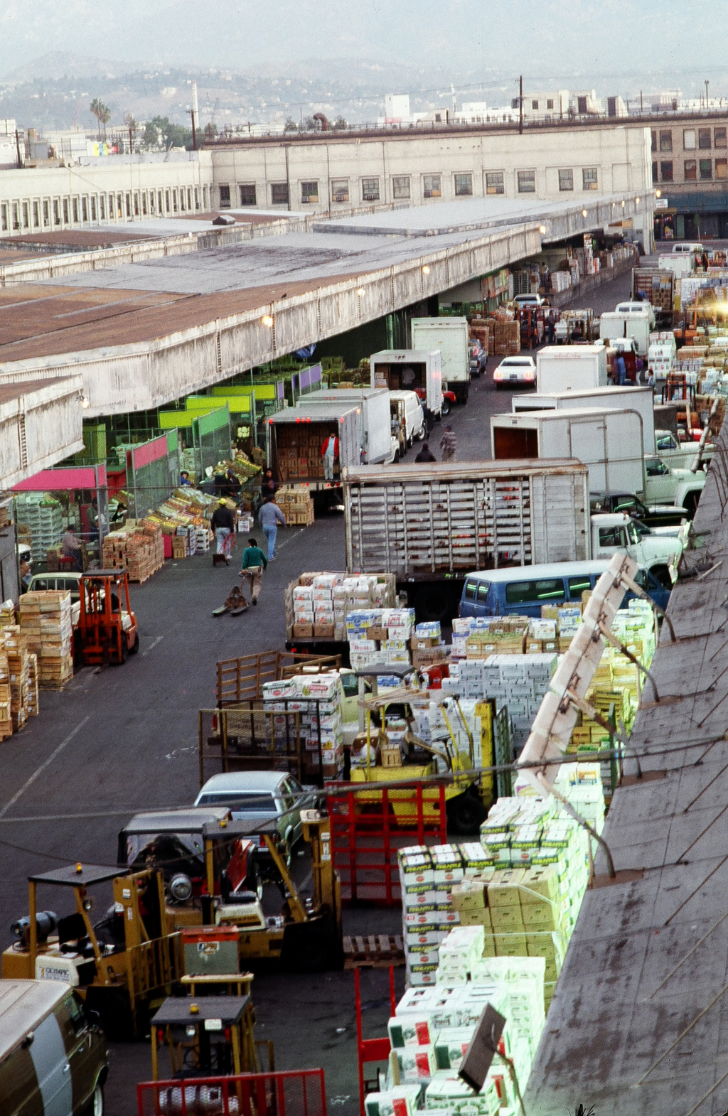 https://lowe-re.com/app/uploads/2022/08/Seventh-Street-Produce-Mart2.jpg